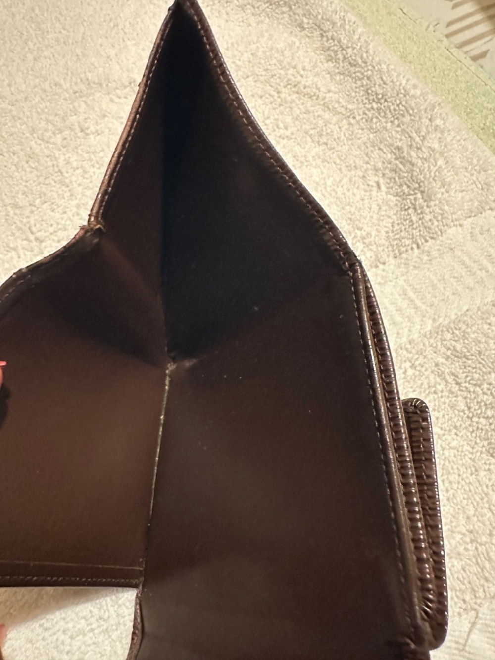 Louis Vuitton Vintage Epi Leather Wallet | Dark Brown Compact French Luxury - Picture 6 of 12